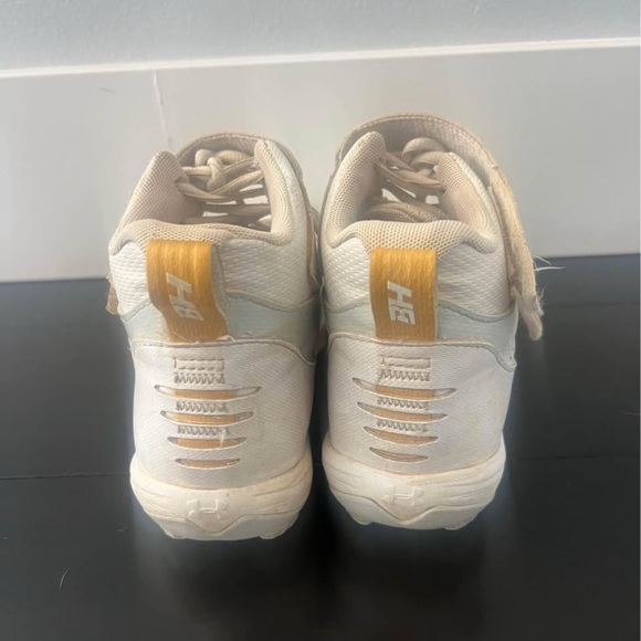 Under Armour Bryce Harper Baseball Cleats - Picture 2 of 5